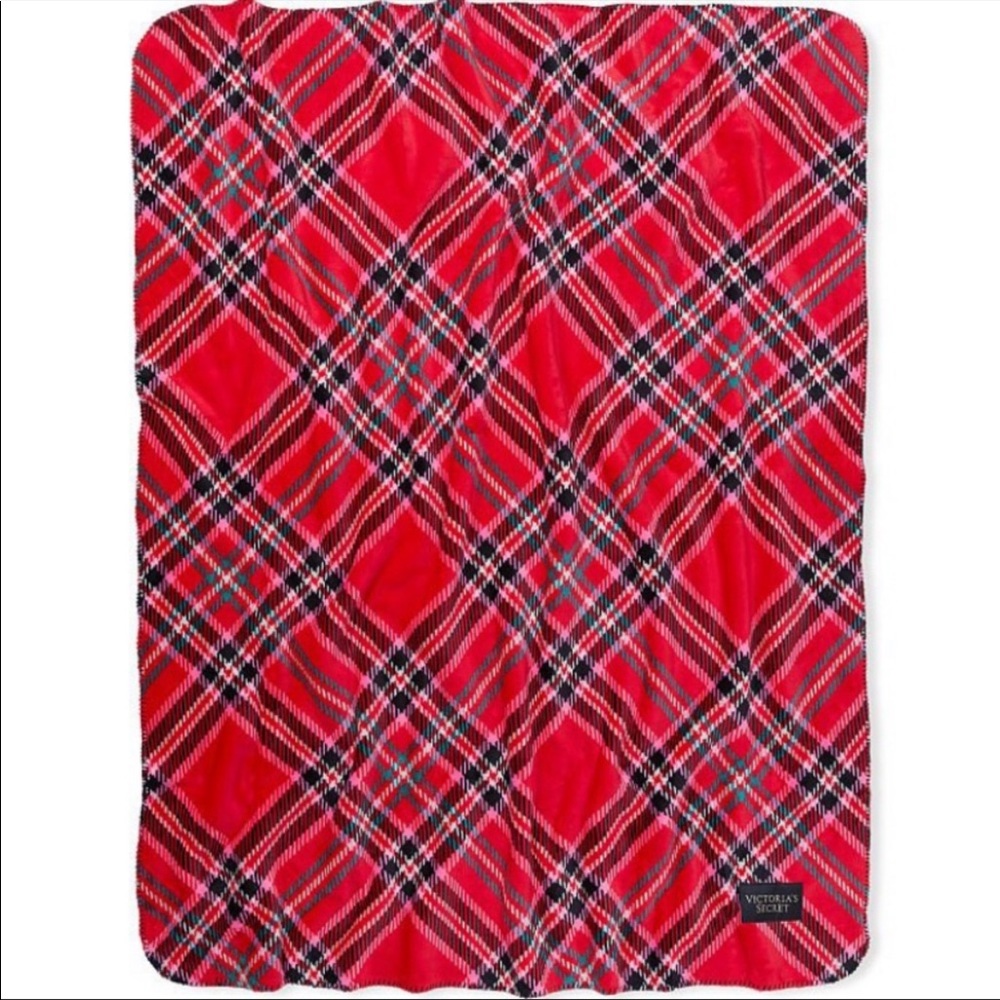 Victoria’s Secret Plaid Sherpa Blanket NEW Cozy Warm NWT NIP VS